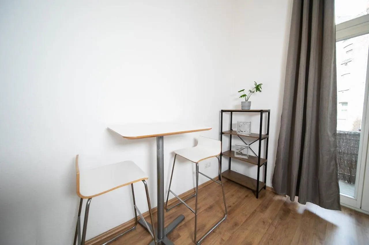 White 60 Qm Apartment - Zentral - Balkon - Messe Dusseldorf
